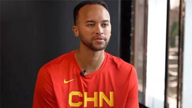 中国男篮首位归化球员李凯尔：我的根在中国