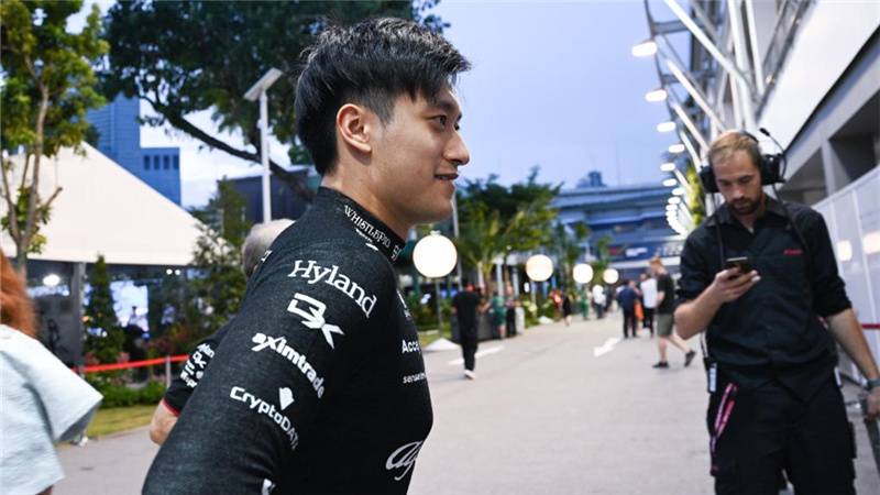 F1新加坡大奖赛：塞恩斯夺冠 周冠宇位列第12
