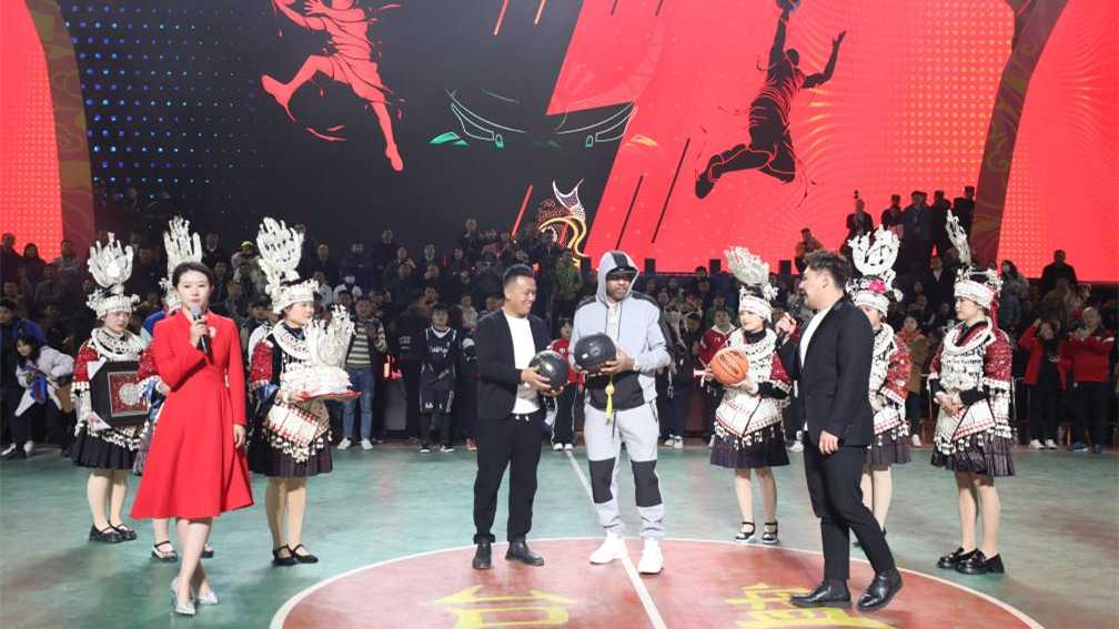 前美职篮球星艾弗森造访贵州台盘 乡村球赛搭建对外交流桥梁