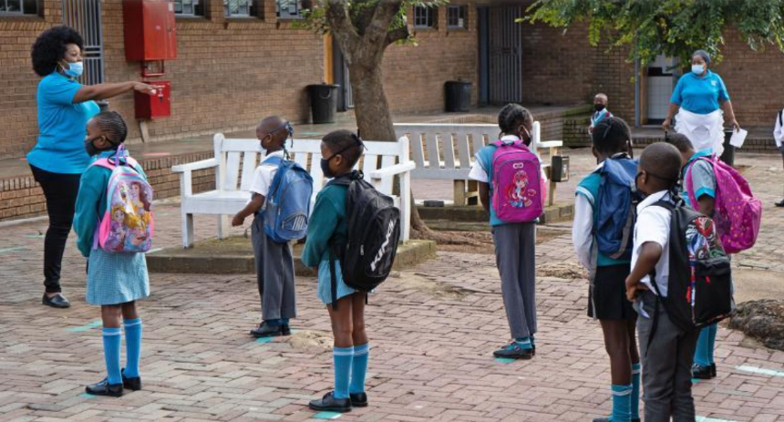 南非：疫情下的开学日