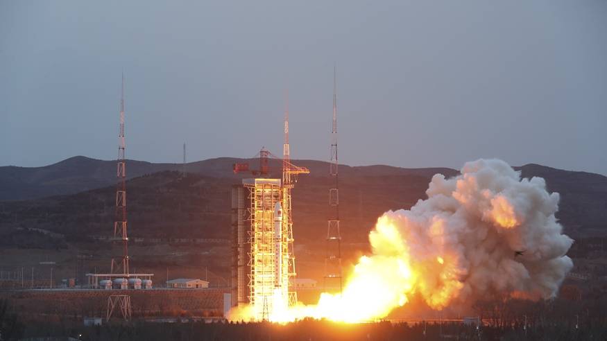 长二丁“一箭四星”发射成功 在轨组成国际首个车轮式卫星编队