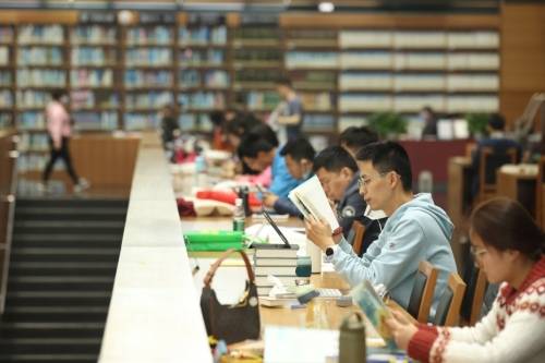 第八届北京十月文学月启动