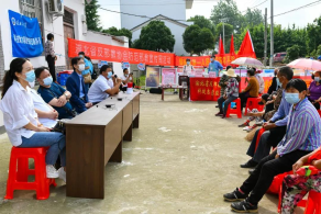 湖北省在仙桃市举办“防范邪教宣传周活动”    