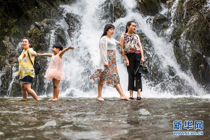 #（经济）（4）贵州大方：做好“水文章” 美了乡村富了群众