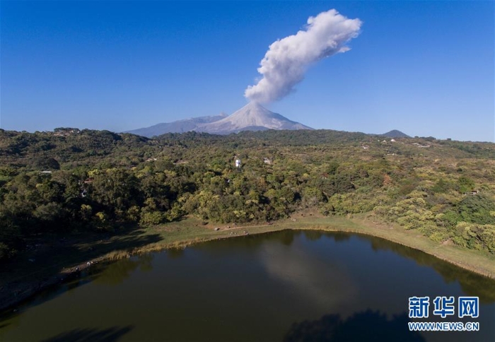 [8]（外代二线）科利马火山喷发