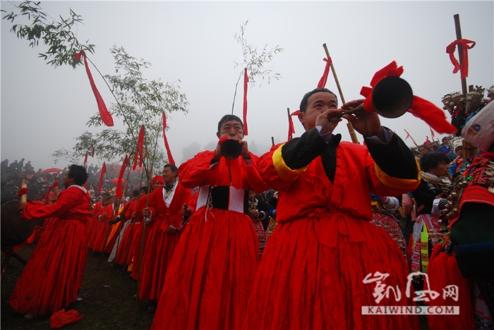 17、开场仪式神圣庄重而热烈