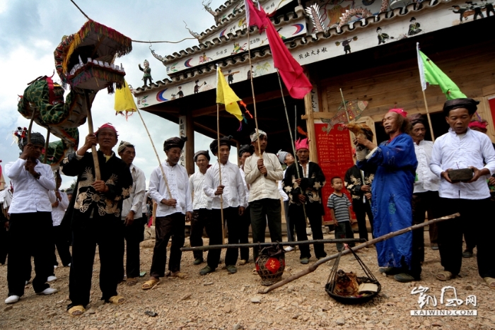 鼓楼是寨民议事、祭祖、节庆、集会的重要场所。