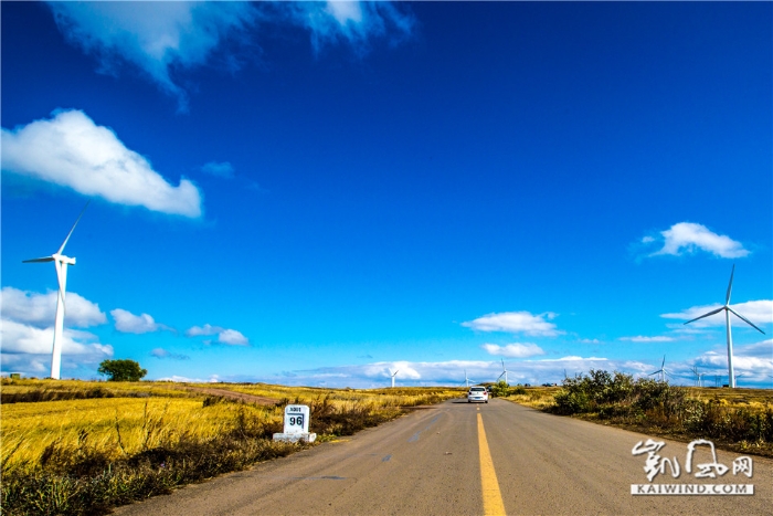 魅力河北：“草原天路”之秋