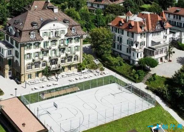 瑞士美国学校（每学期费用：63,561英镑）
