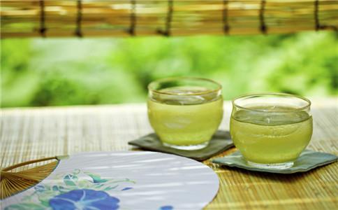 喝绿茶会尿酸高吗 高尿酸饮食注意 尿酸高吃什么