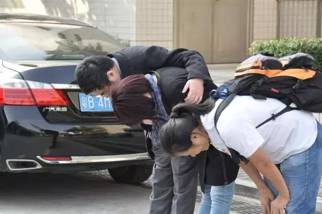 17岁爱笑少年离世，同学不知其患癌忍痛4年，遗愿让人泪奔