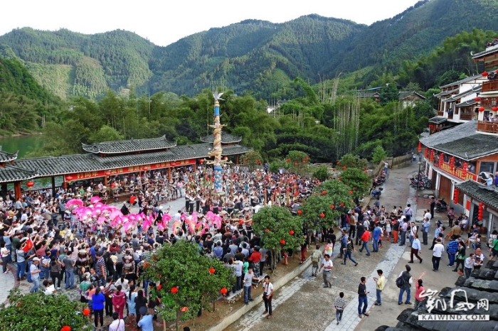 广西融水长赖村“苗族打同年”