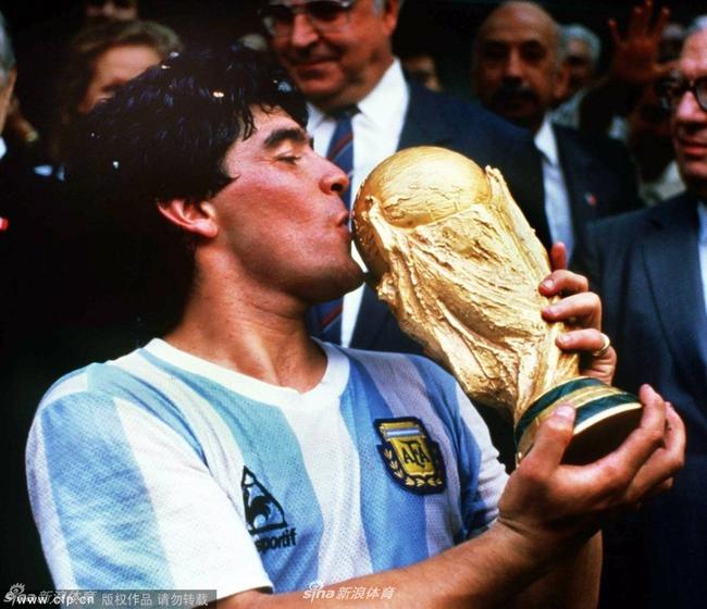马拉多纳曾靠一己之力带阿根廷夺冠
