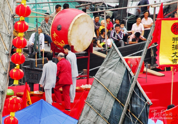 眼界：太湖开捕祈福大典 祈丰收求平安