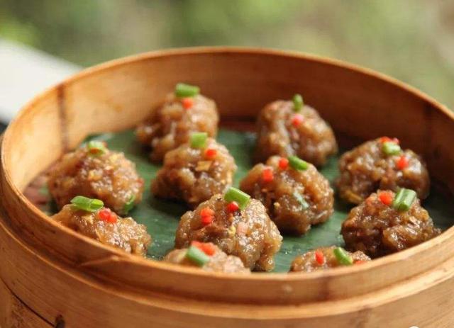 盘点安徽几种特色美食，是舌尖上的美味，真的好吃到哭