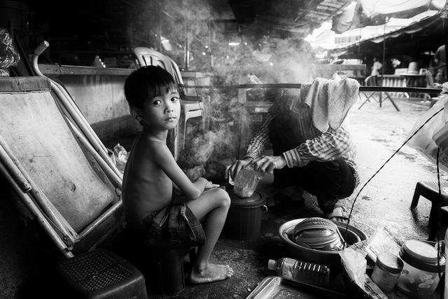 《三峰摄影》人间烟火——日本摄影师镜头下东南亚国家的生活影像