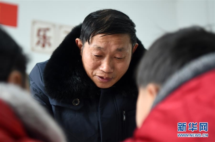 （图片故事）（2）重庆：61岁教师坚守乡村小学40年