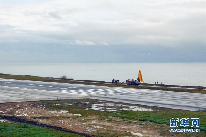 （国际）（6）土耳其一架客机降落时滑出跑道险些坠海