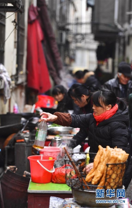 （图文互动）（4）寒冬里的“生命厨房”