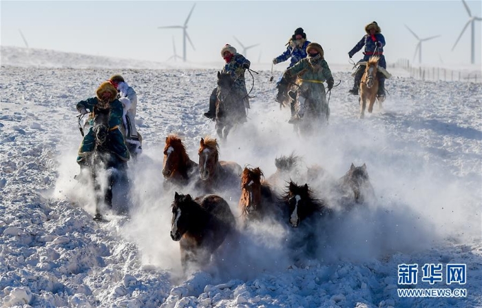 （美丽中国）（2）飞马踏雪原