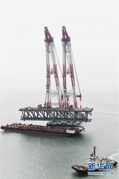 （新时代新气象新作为）（6）平潭海峡公铁两用大桥首跨3400吨钢桁梁成功架设