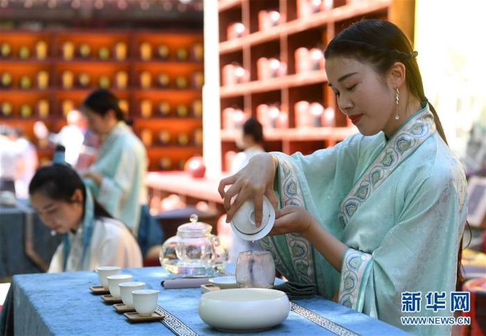 （文化）（1）北京八大处茶文化节再现传统封茶大典
