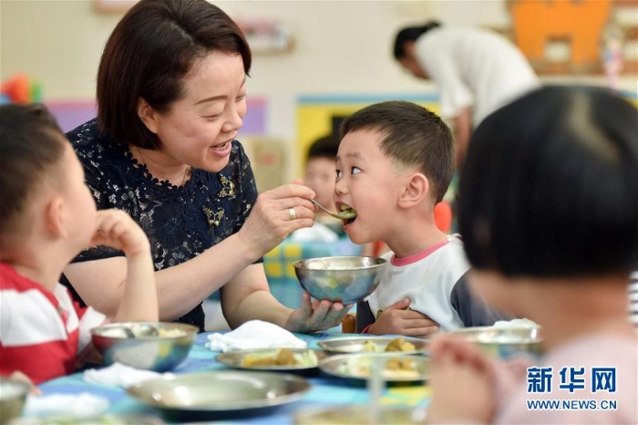 （教育）（7）“老师妈妈”35年如一日伴幼儿成长