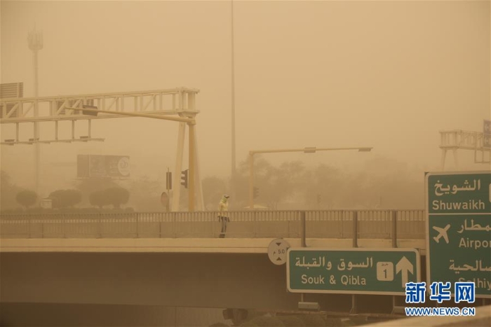 （国际）（5）沙尘暴袭击科威特