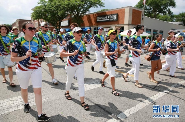 （国际）（4）美国举行独立日游行