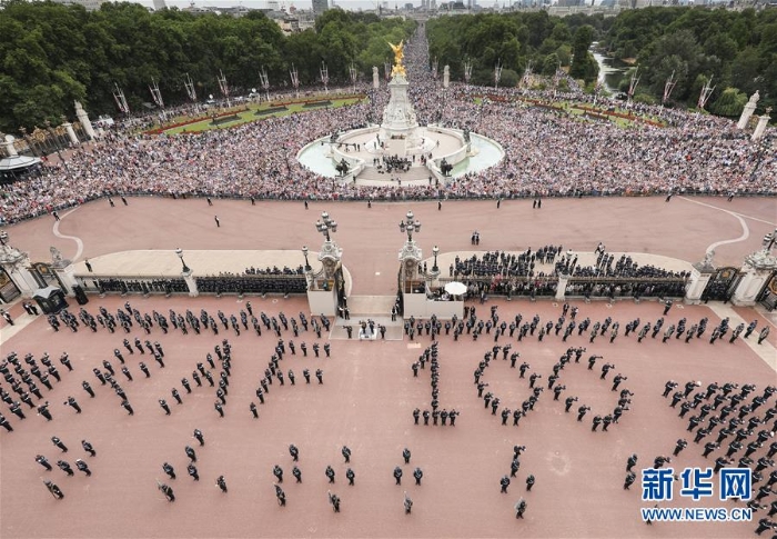 （国际）（1）英国皇家空军举行100周年庆典