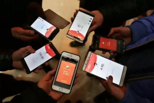 <a target='_blank' href='http://www.chinanews.com/' _fcksavedurl='http://www.chinanews.com/' _fcksavedurl='http://www.chinanews.com/'></table>中新社</a>记者 泱波 摄