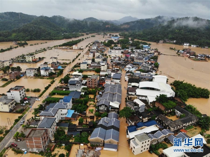 #（环境）（1）广东部分地区出现强降雨