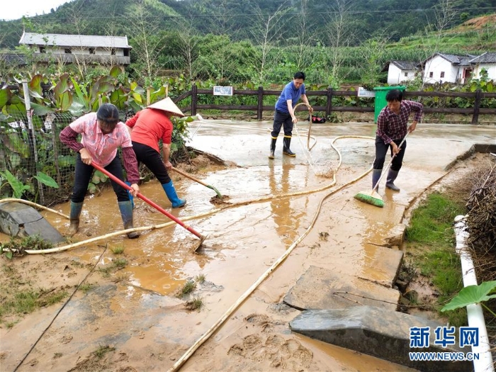 #（环境）（4）广东部分地区出现强降雨