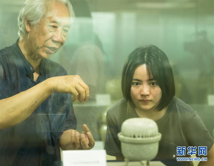 (图片故事)(7)古稀老人的秘色瓷缘