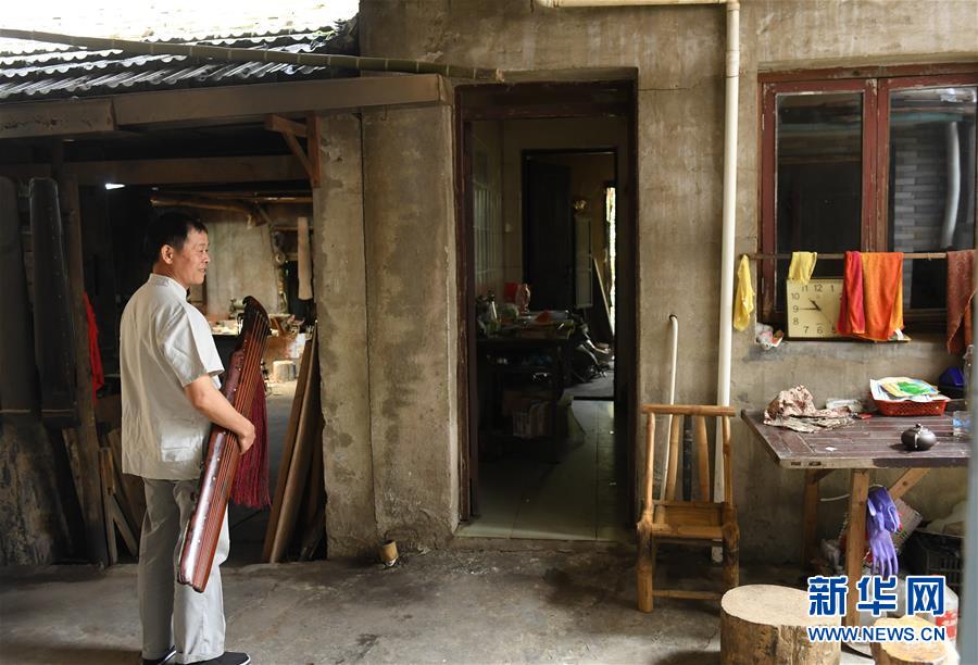 （图片故事）（3）杭州乡村斫琴师
