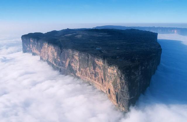 世界上最奇特的5个旅游景点，太奇特了