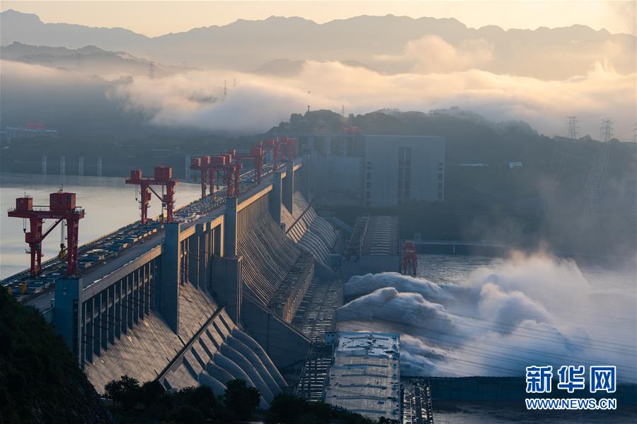 #（防汛抗洪·图文互动）（4）三峡水库有效拦蓄长江2020年第3号洪水削峰达36.7%