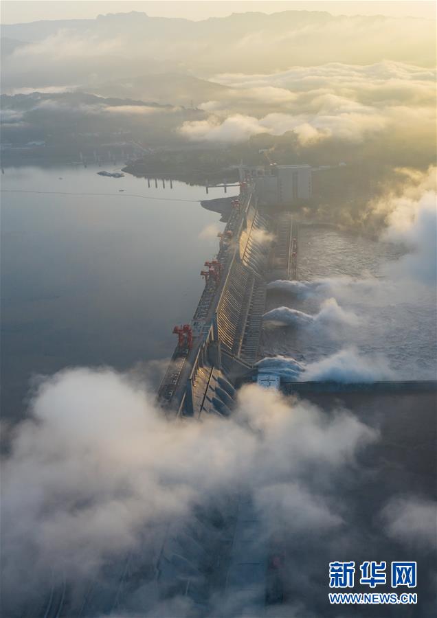 #（防汛抗洪·图文互动）（6）三峡水库有效拦蓄长江2020年第3号洪水削峰达36.7%