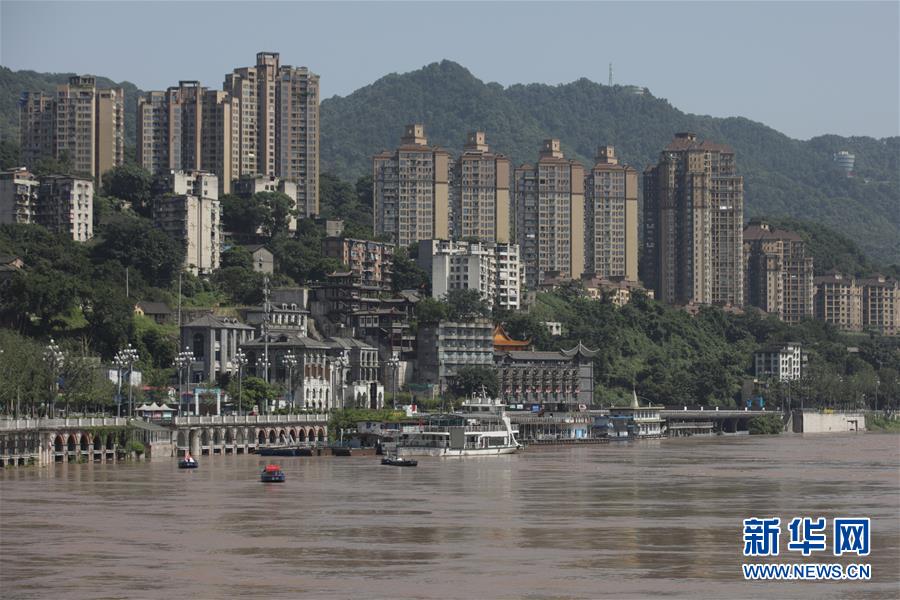 （防汛抗洪）（2）长江上游今年最大洪水过境重庆主城