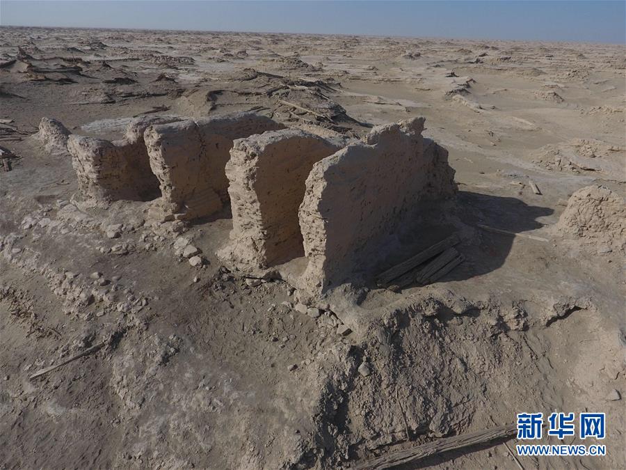 (图文互动)(1)新疆抢险加固楼兰古城三间房和佛塔遗址