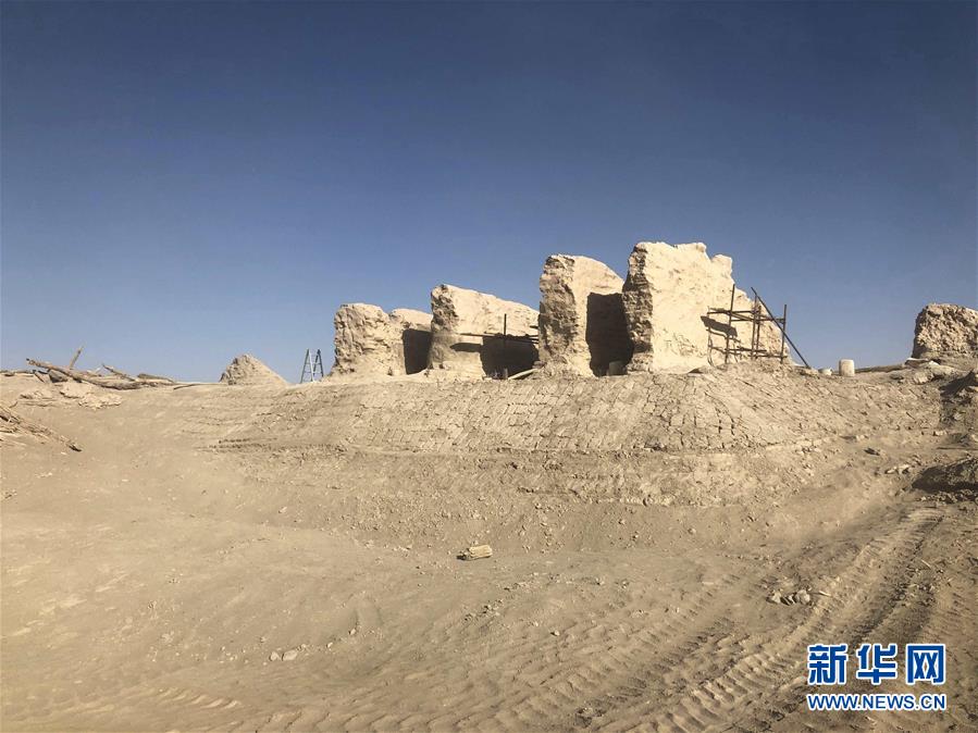 (图文互动)(2)新疆抢险加固楼兰古城三间房和佛塔遗址