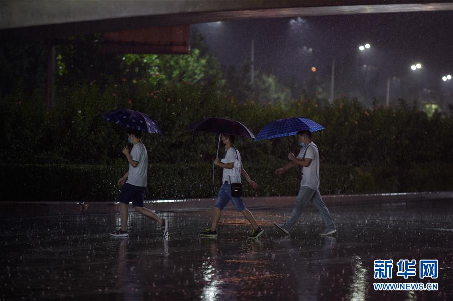 （社会）（6）北京迎来降雨