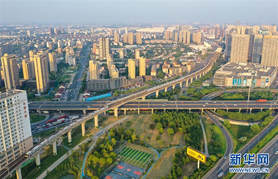 （经济）（1）江苏昆山：跨省市地铁助力“同城”生活