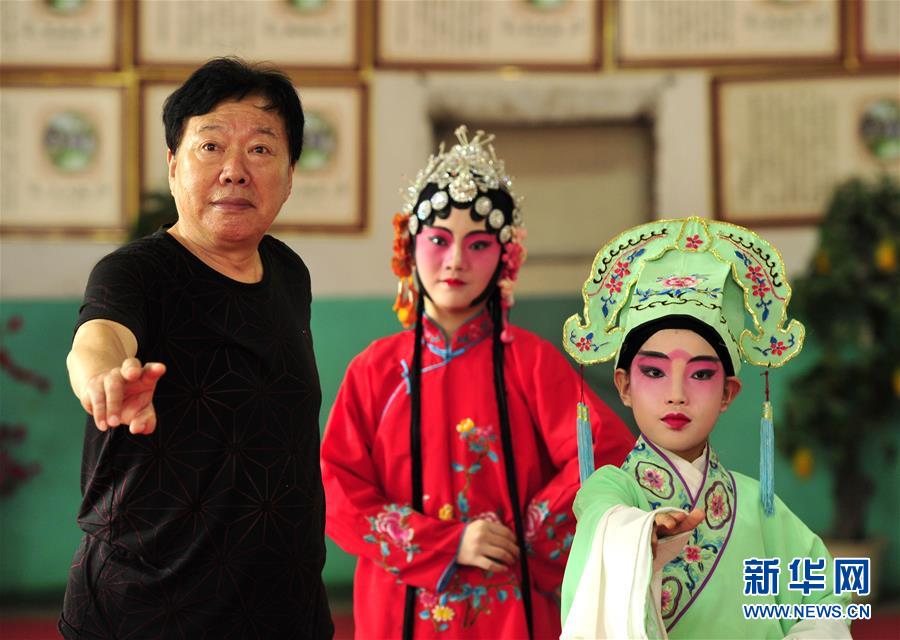 (文化)(4)非遗“哈哈腔” 暑假练不停