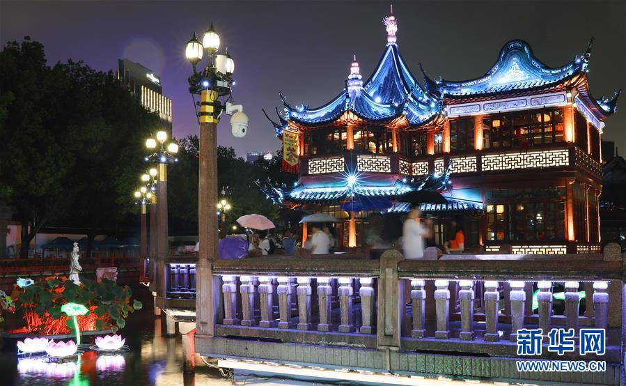 (环境)(1)上海雨夜美