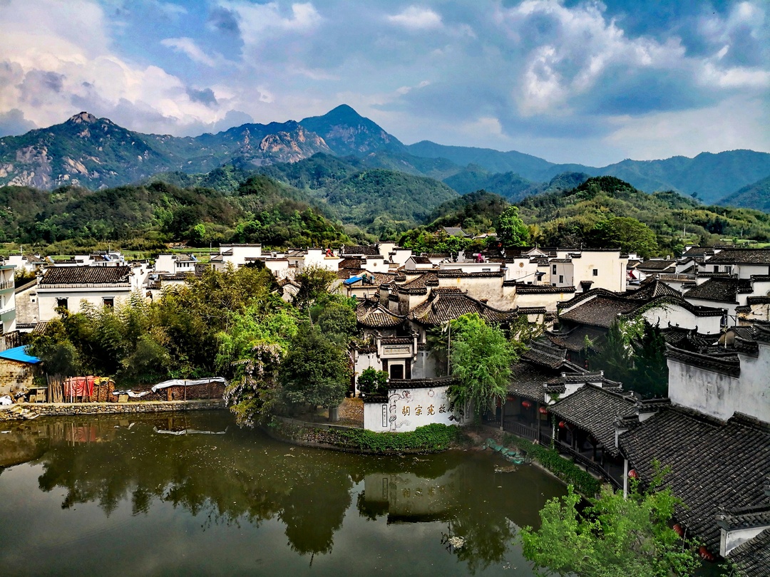 徽州人文山水经典自驾路线,串起安徽江西6县市,秋景居全国前列