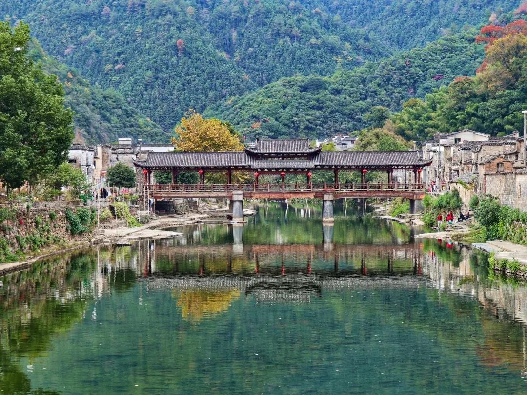 徽州人文山水经典自驾路线,串起安徽江西6县市,秋景居全国前列