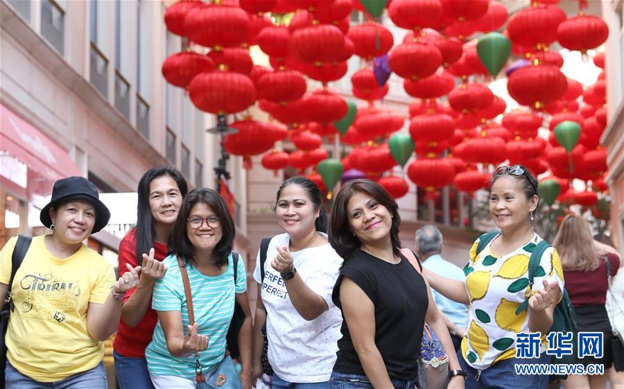 （社会）（4）香港：街头的中国红