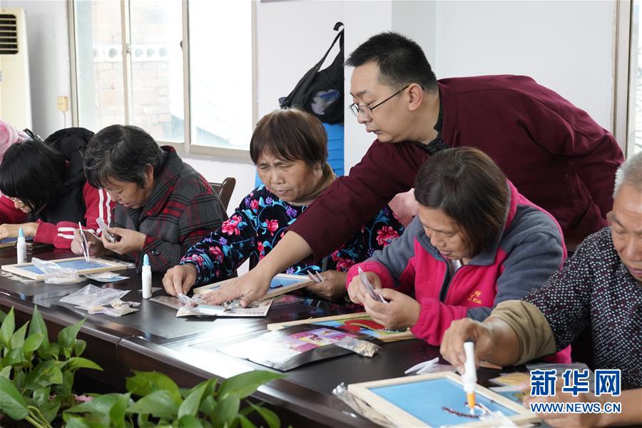#(文化)(3)非遗粮食画 传承在乡村