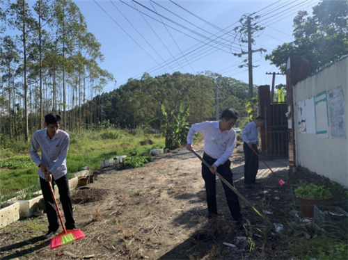 广西防城港市：爱在重阳 远离邪教726